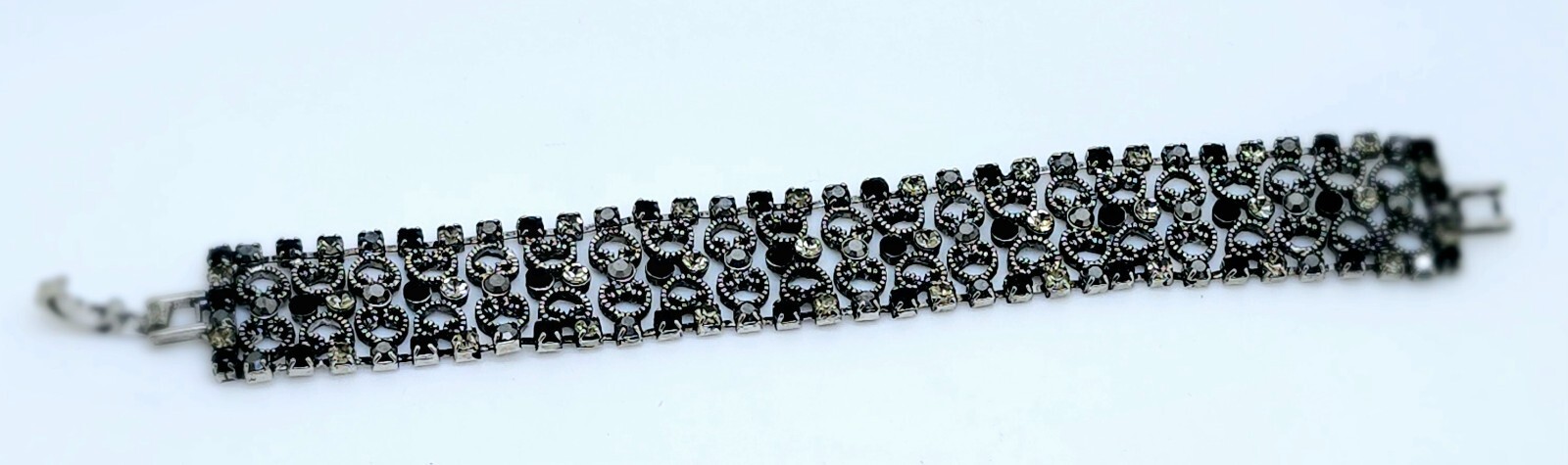 B001 Victoria style Antique Silver black & gray Crystal Rhinestone Bracelet