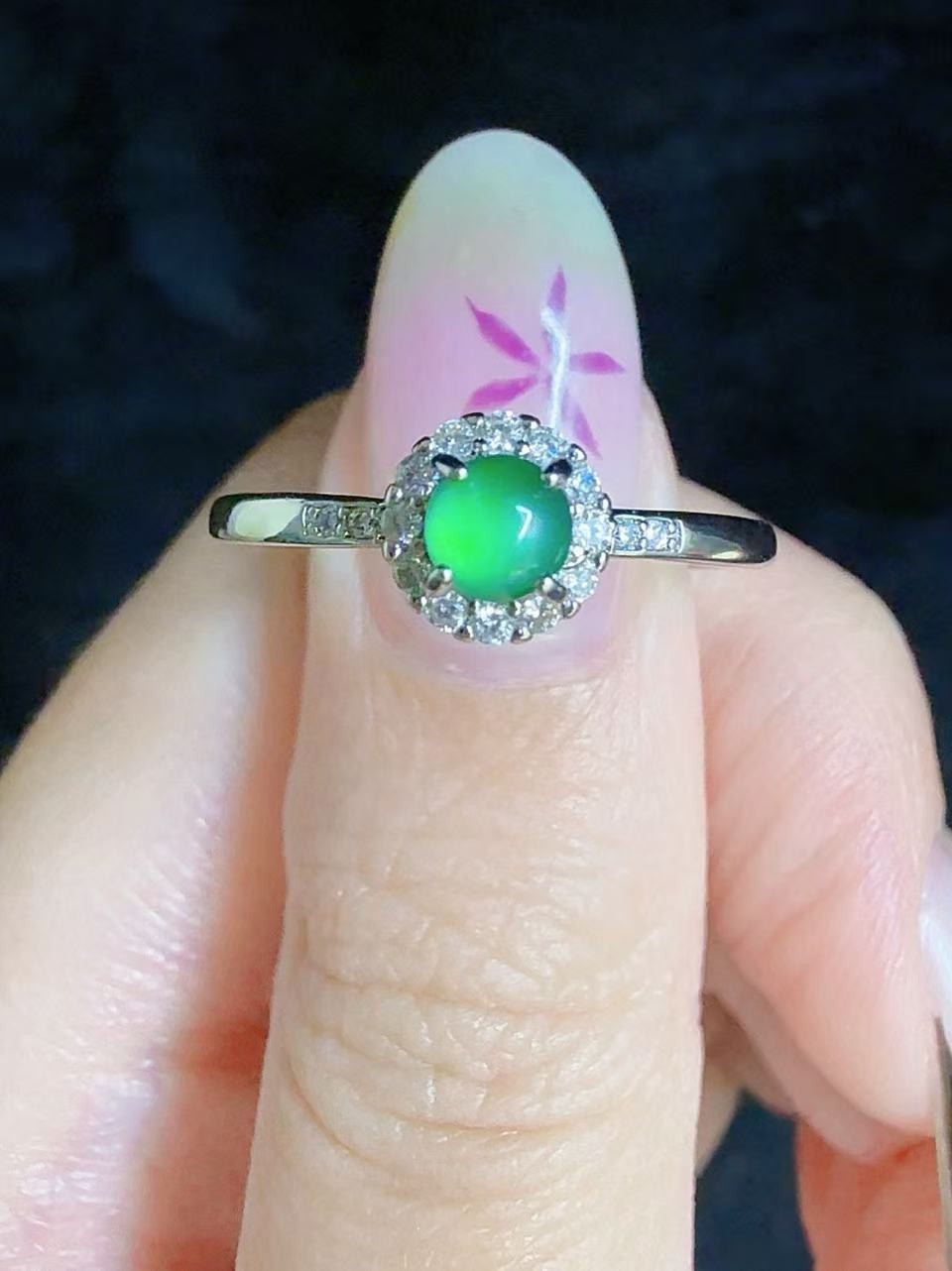 100% Natural green jadeite ring