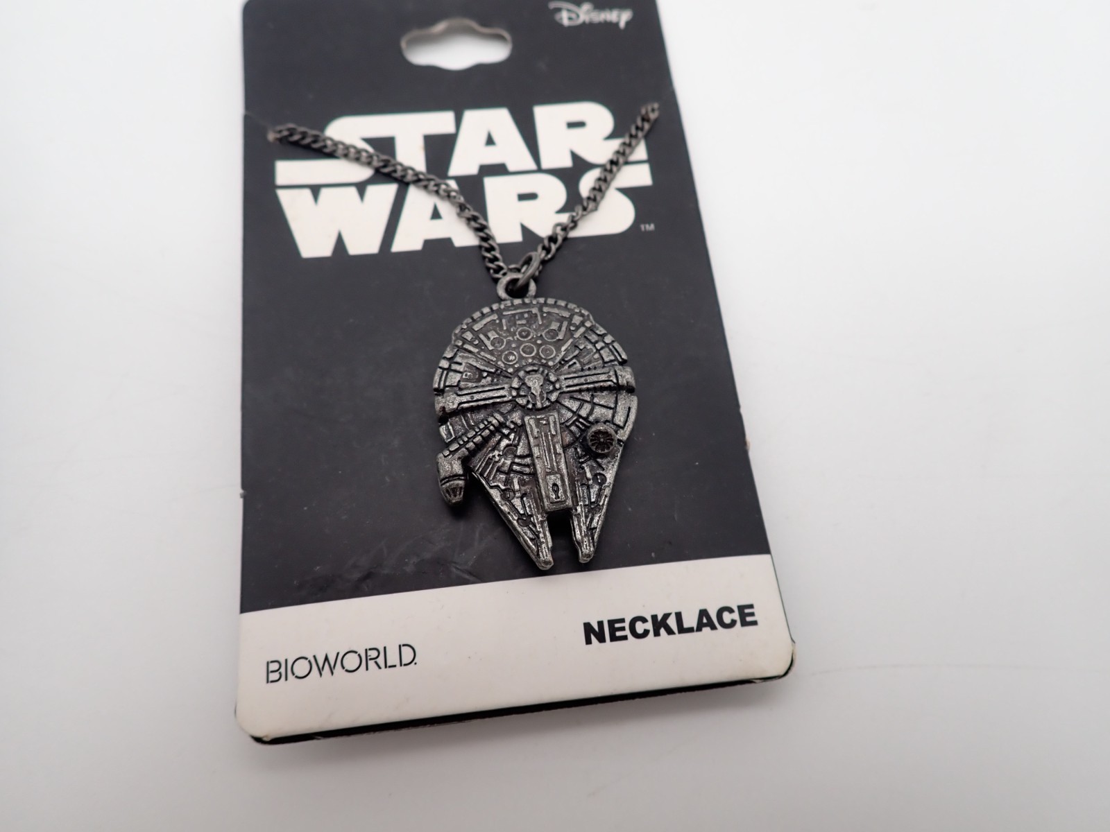 Star Wars Han Solo Millennium Falcon Necklace 3D Pendant Silver Tone Chain