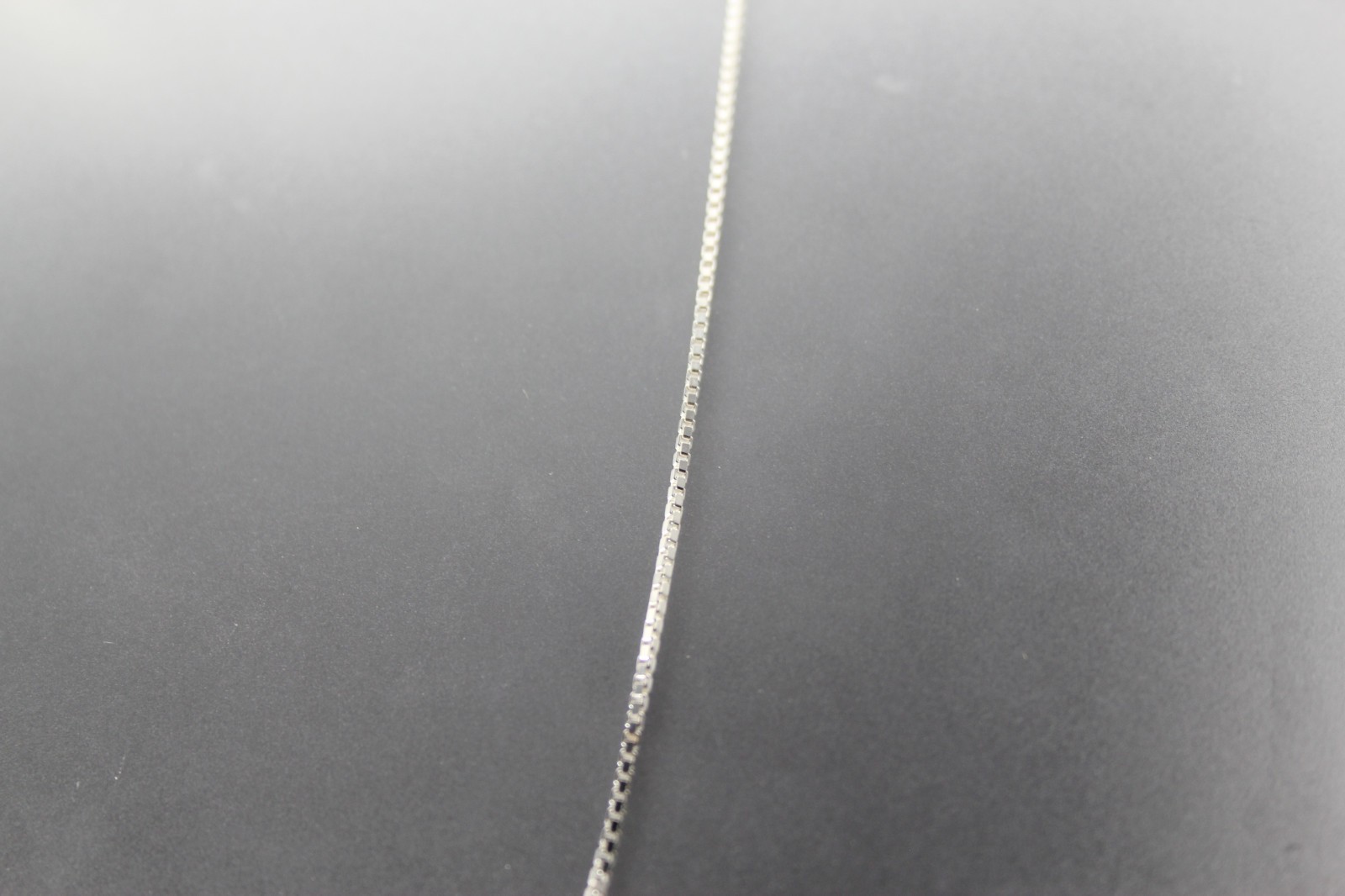 Sterling Silver 925 Box Chain 3.5 Grams, 17″ long, 1/16″ wide(NEC5980x)