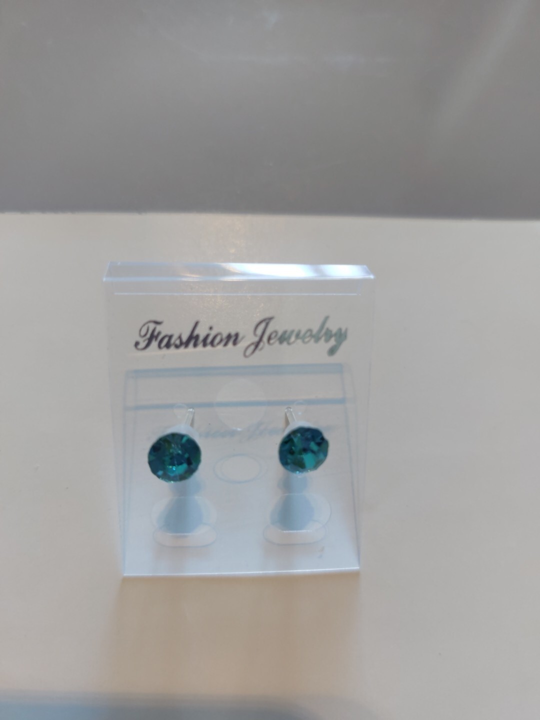 6mm Turquoise Blue Crystal Stud Earrings. New (C231)