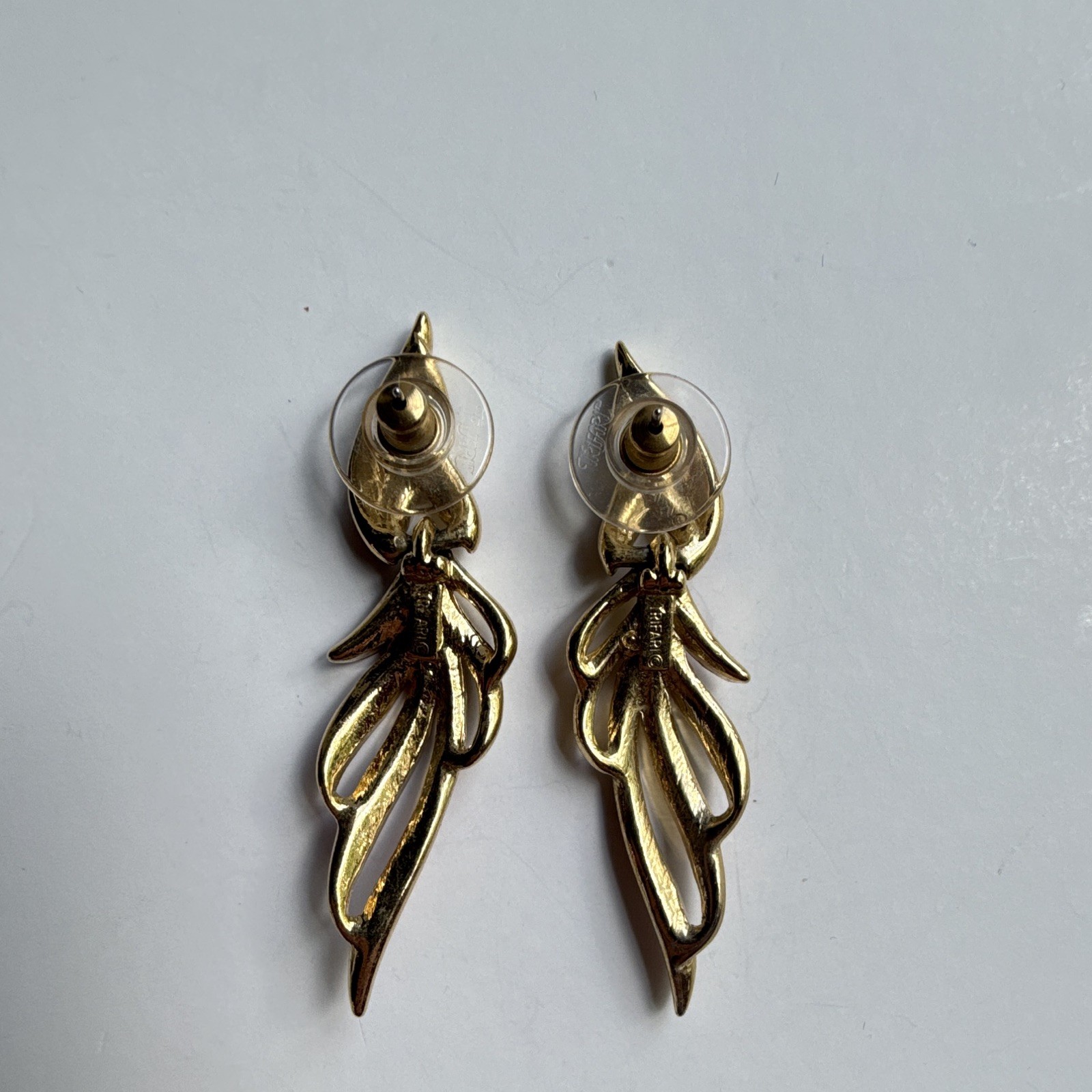 Vintage Crown Trifari Signed Leaf Dangle Stud Earrings Red Enamel & Gold Tone