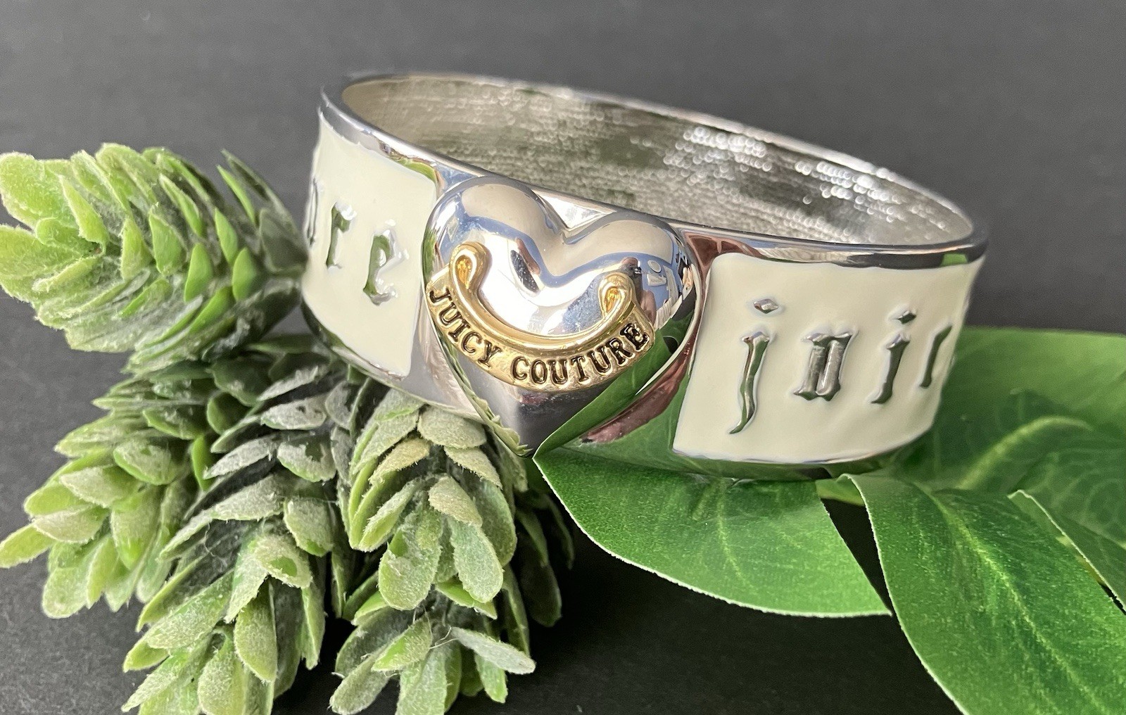 Vintage Y2K Juicy Couture Silver White/Cream Enamel Heart Bangle Bracelet