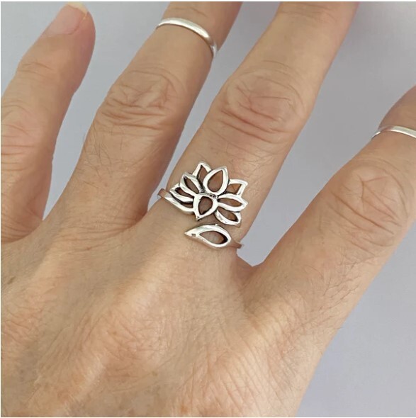 Solid Metal Lotus Flower Band Adjustable Toe Ring Gift For Women’s 925 Silver
