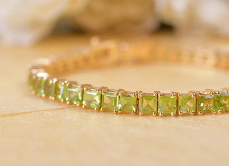 9Ct Princess Cut Simulated Peridot Women Tennis Bracelet 14K Yellow Gold Plated