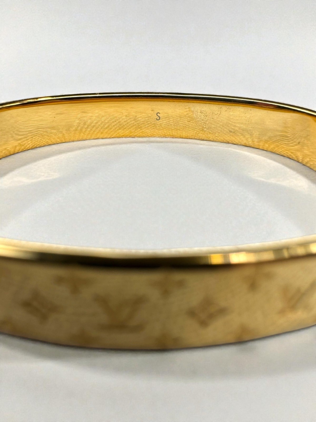 Louis Vuitton Nanogram Monogram Bangle Bracelet M00251 LE4264 Gold Tone
