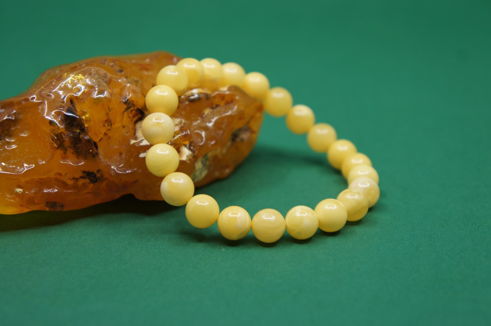 Natural Baltic Amber Bracelet 9.5 g /0.33 oz/ Beautiful Gift For Unisex #2345A