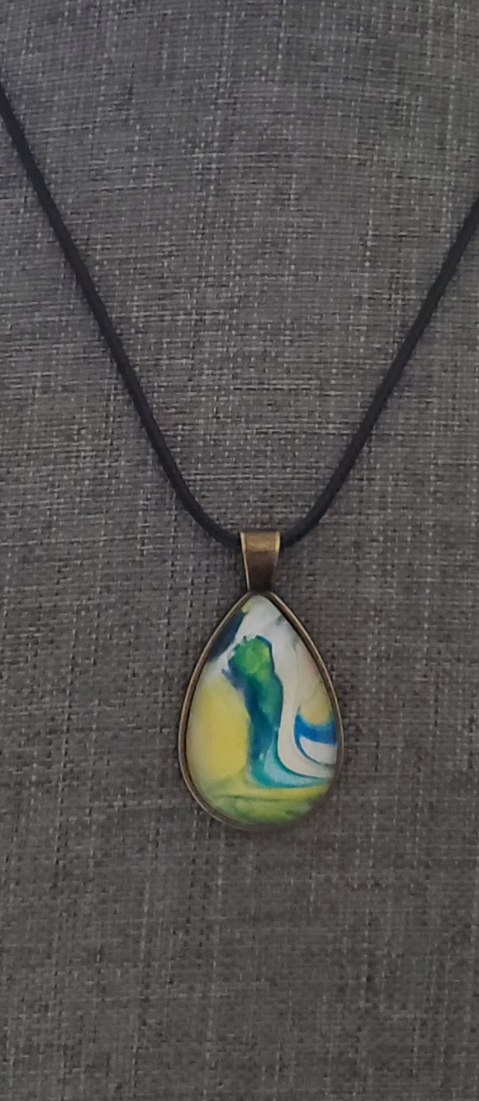 UNIQUE TEARDROP SHAPED PENDANT NECKLACE (ACRYLIC PAINT POUR) SM-046