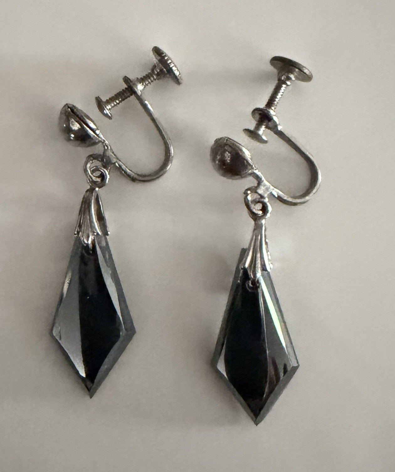 Vintage Style Silver Tone Screw-Back Earrings, Black Teardrop Pendant