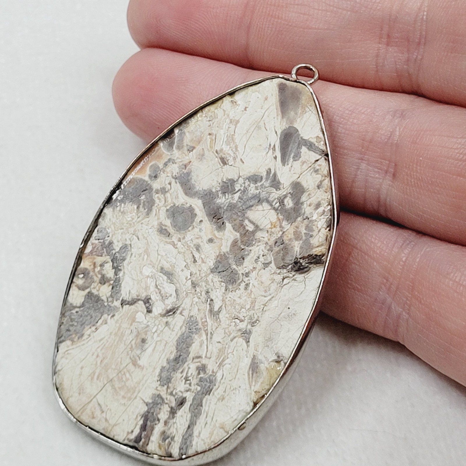 White Gray Petrified Wood Fashion Jewelry Pendant Fossilized Artsy Silver Tone