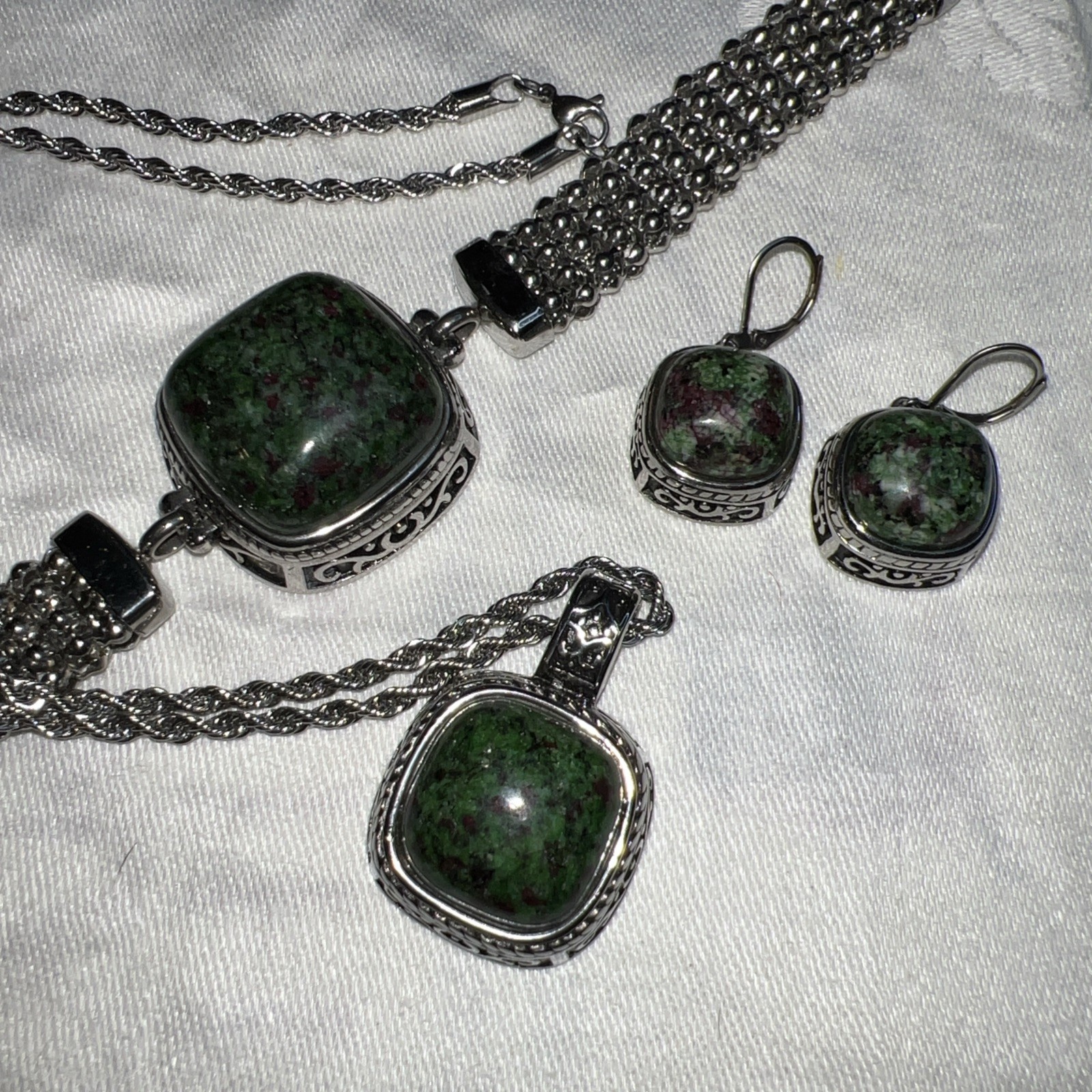 EXC VTG Ruby Zoisite Stone Statement Jewelry Set Modern Boho Luxe Artisan