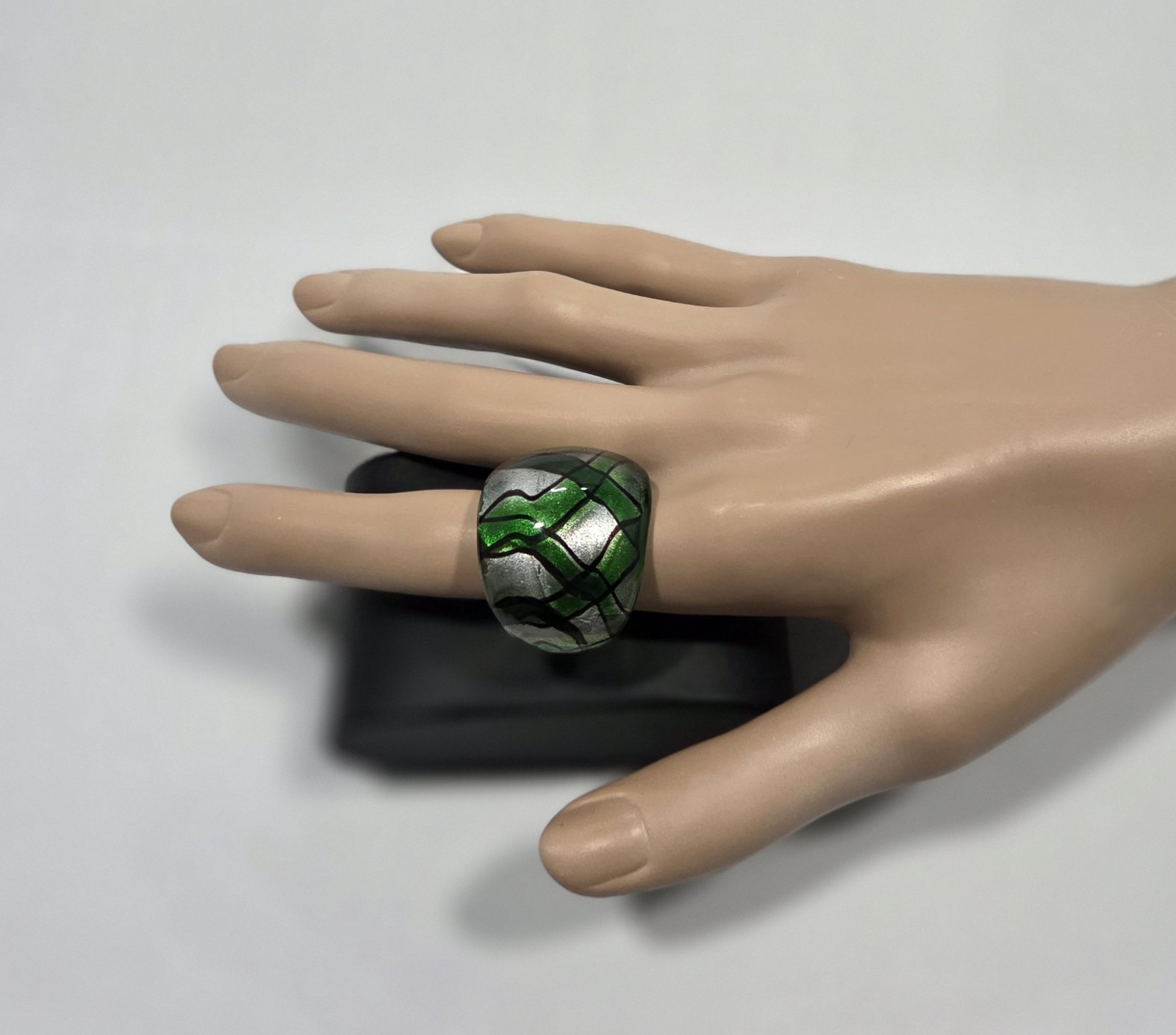 Art Deco Green & Black Loose Plaid on Silver Foil Hand Blown Glass Ring Sz 10.5