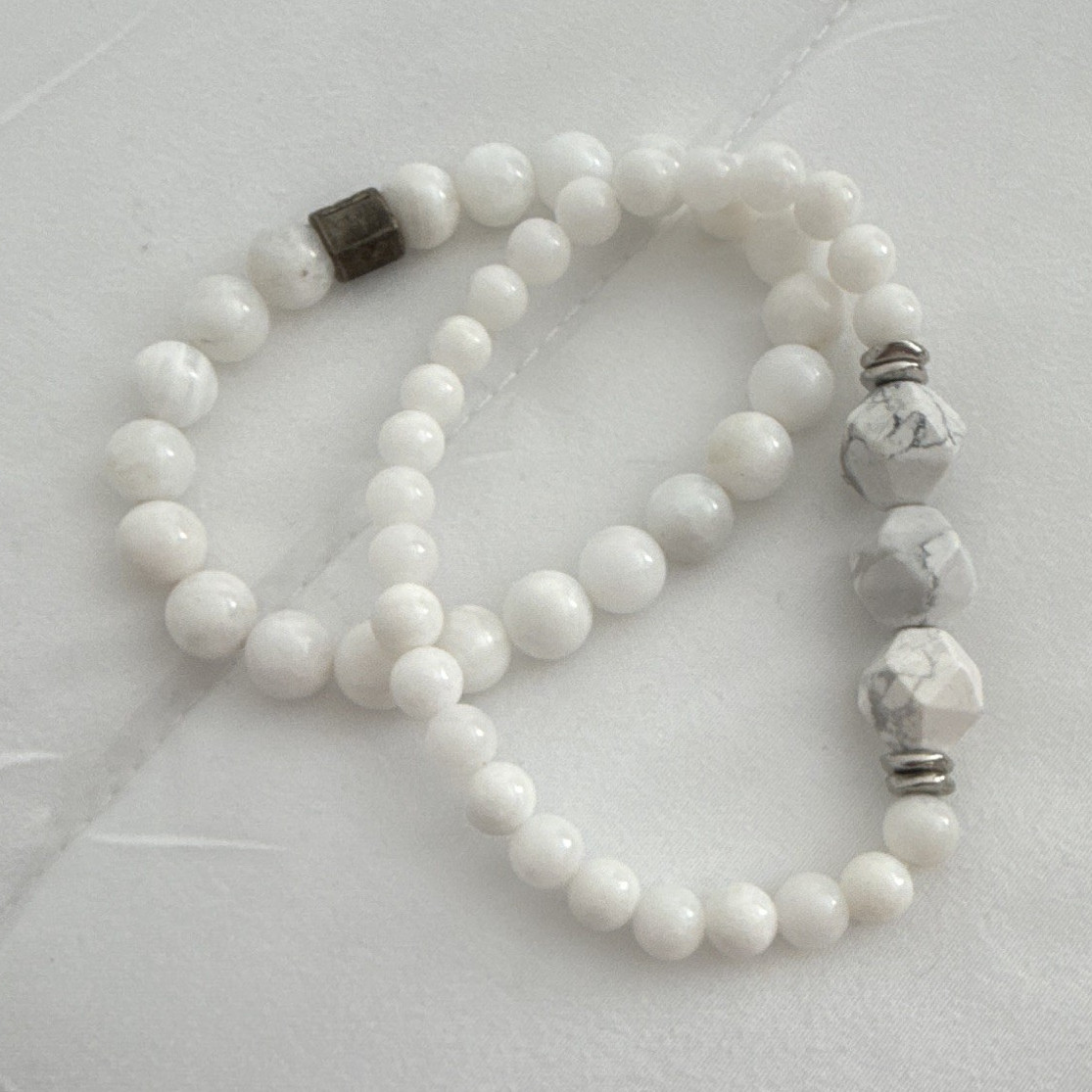 Stackable Stretch Beaded Bracelet Set White Round Howlite Beads Silver Tone