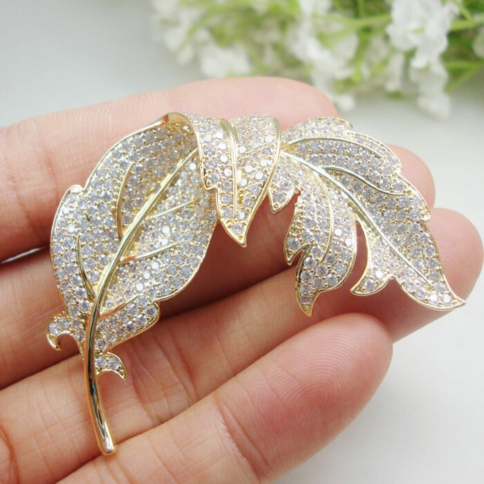 Woman’s Clear Zircon Crystal Flower Leaf Gold Tone Brooch Pin Fashion Accessorie