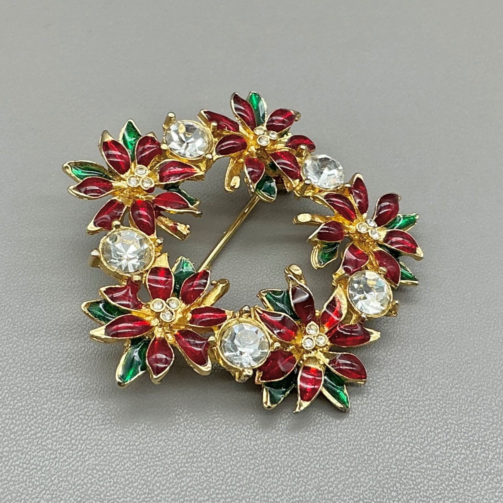 Brooch Women Red Green Gold Christmas Poinsettia Wreath Rhinestone Pin 1.75 Inch