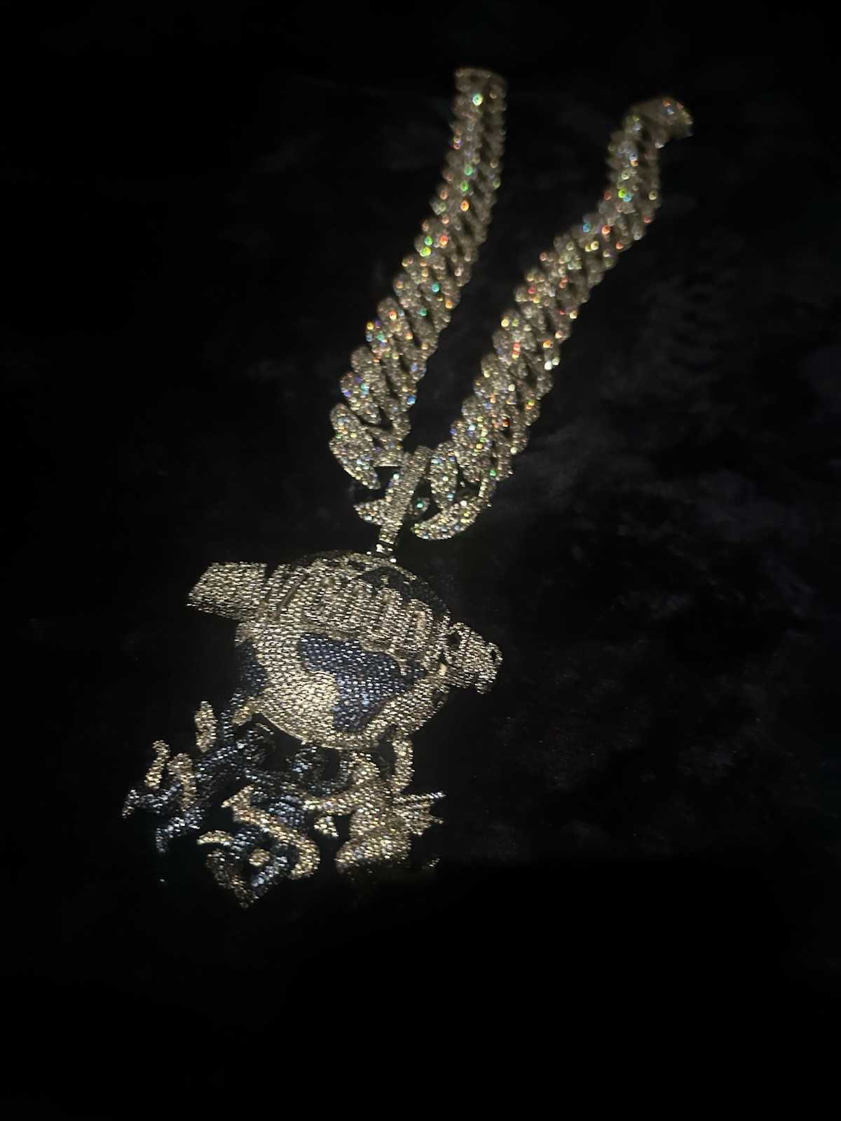 22MM ICED OUT SILVER CUBAN CHAIN WITH PENDANT