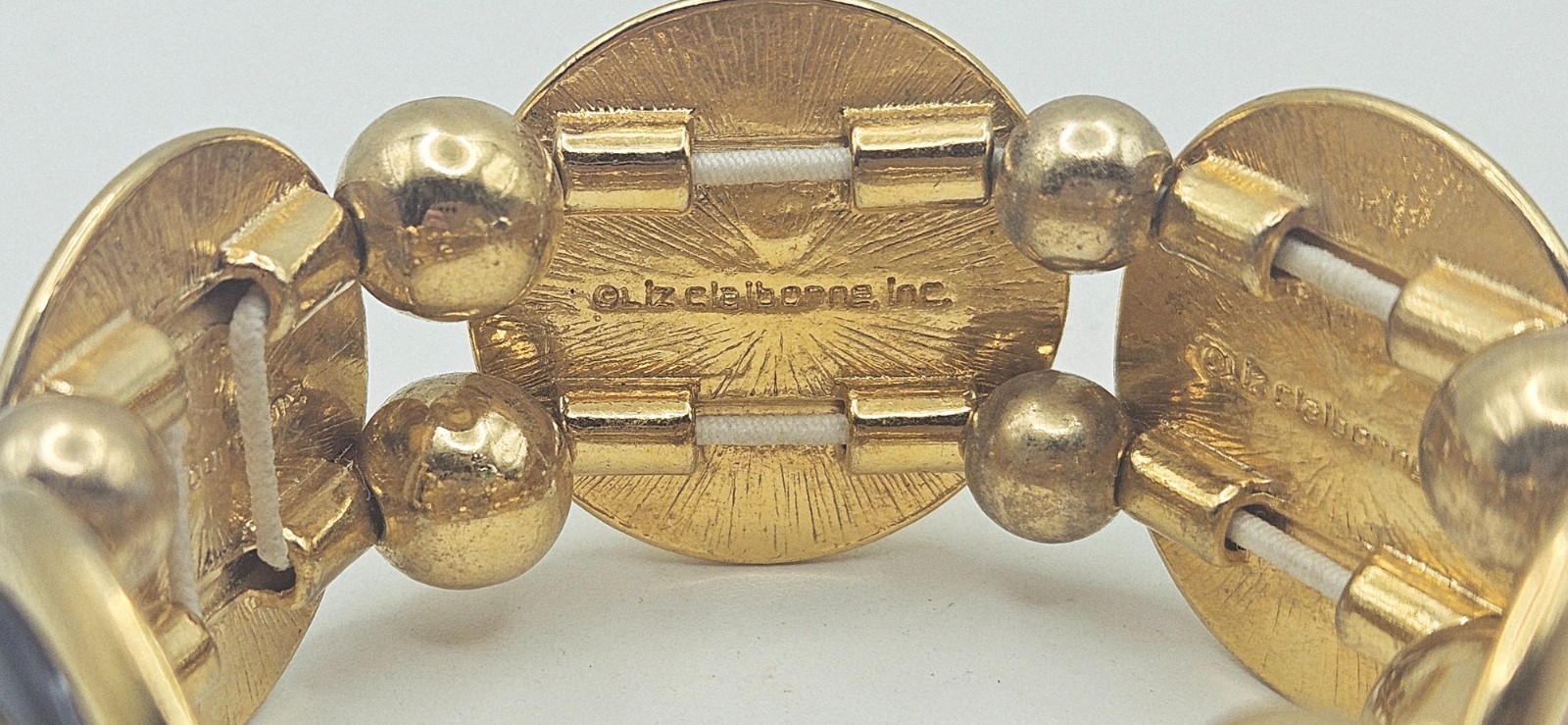 Liz Claiborne Bracelet Crest Gold Tone Red Black White Enamel Stretch NAUTICAL