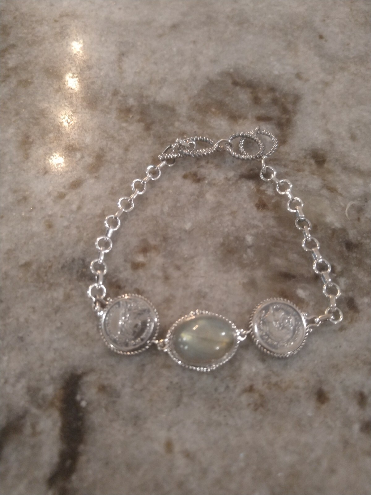 7.0 TCW Malagasy Labradorite&Coin Bracelet/SSilver (7.25 In) (9.85 gms Silver))