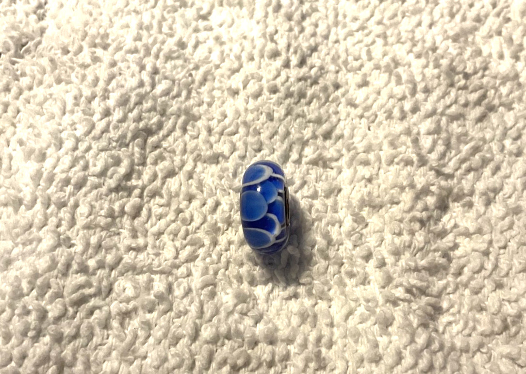 European Style Bead – Scalloped Blue Glass Buy 3 = Free Shipping (2-B)