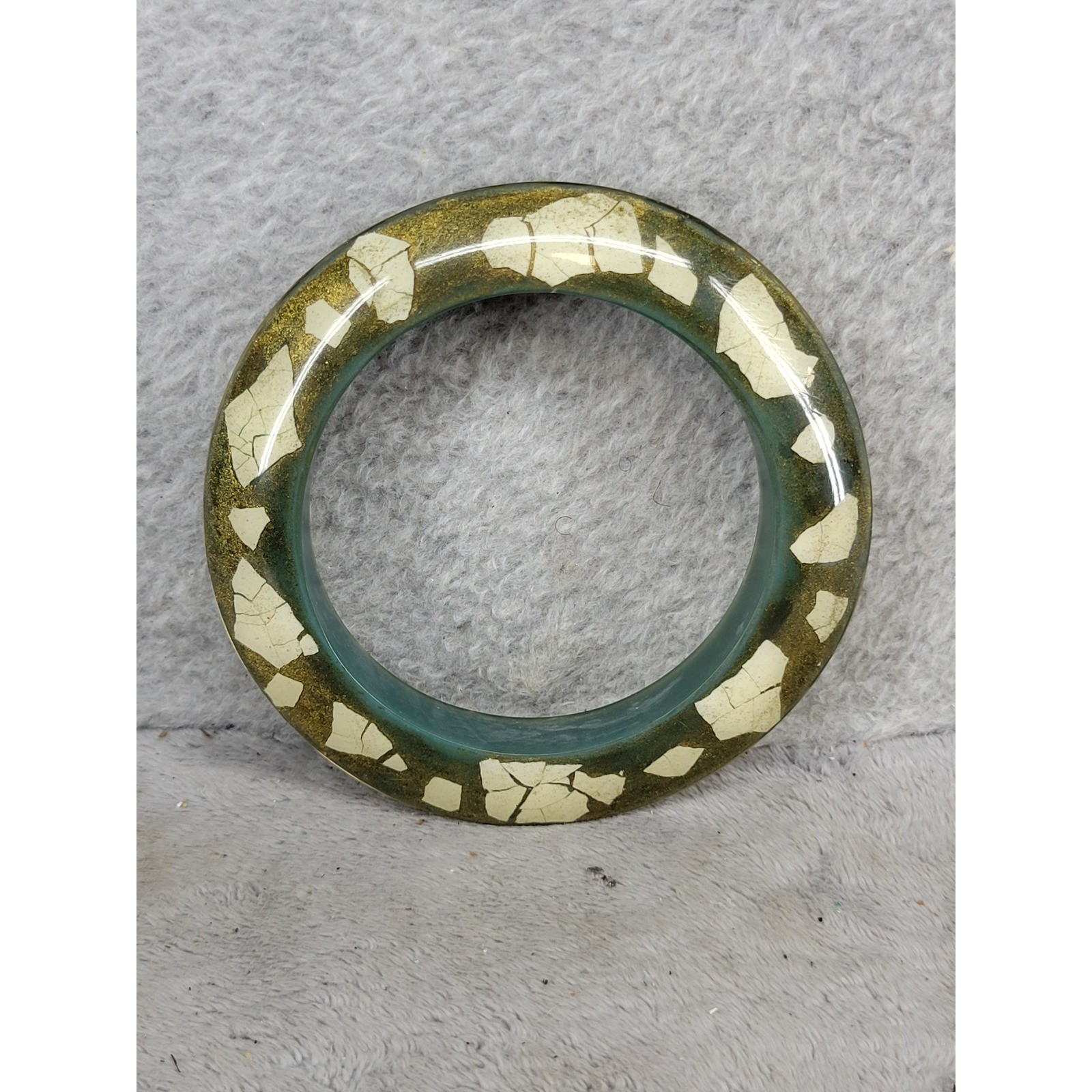 Vintage Style Teal Green Resin Bangle Gold Glitter Cracked Shell Inlay Bracelet