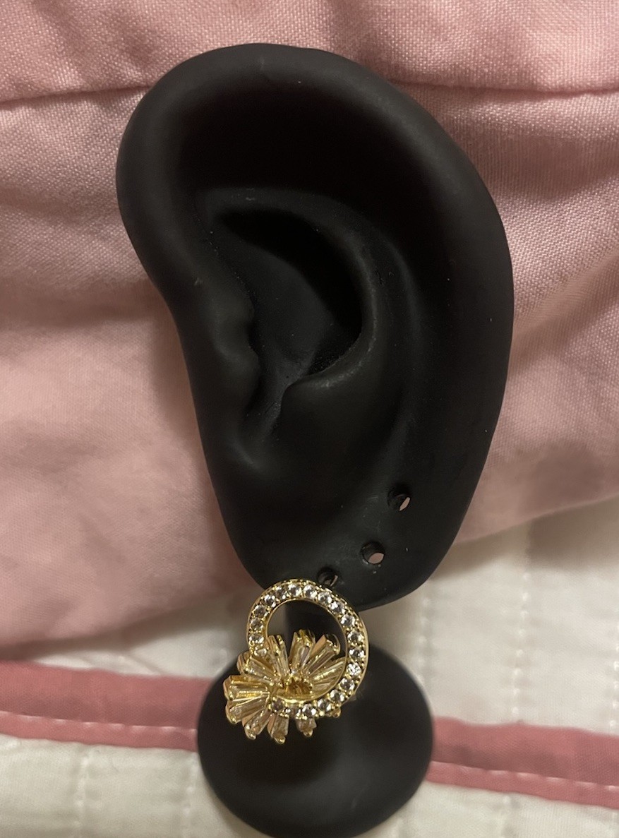 Fashion Jewelry Earrings for All Ocassion and for All Women Gol Plated 18 Karat