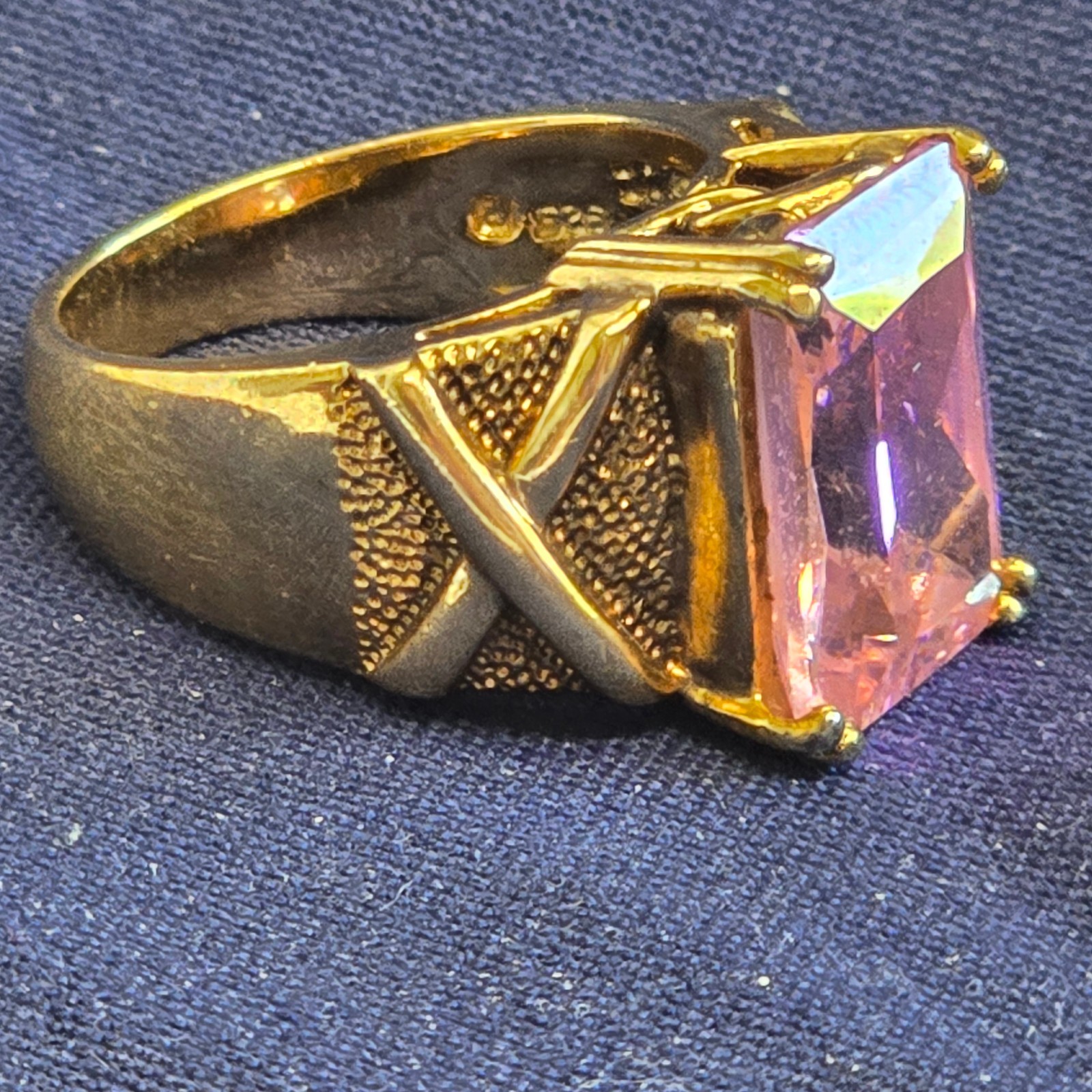 Sterling Silver Ring 9.8g Fine Jewelry Size 6.5 Band Pink Stone *READ*