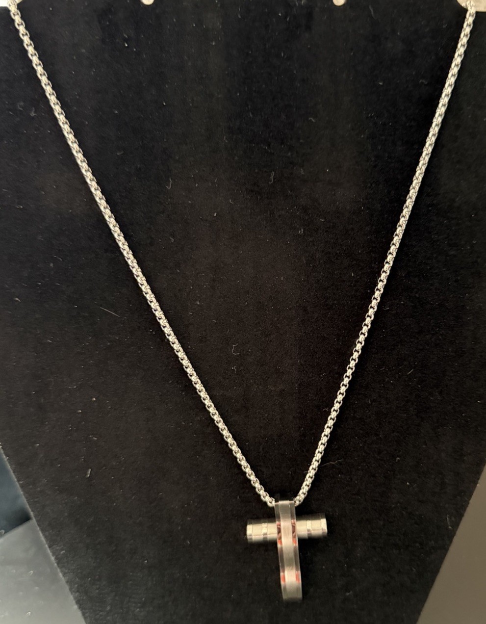 Silver Tone Religious Cross Charm Pendant Chain Necklace Metal No Stone