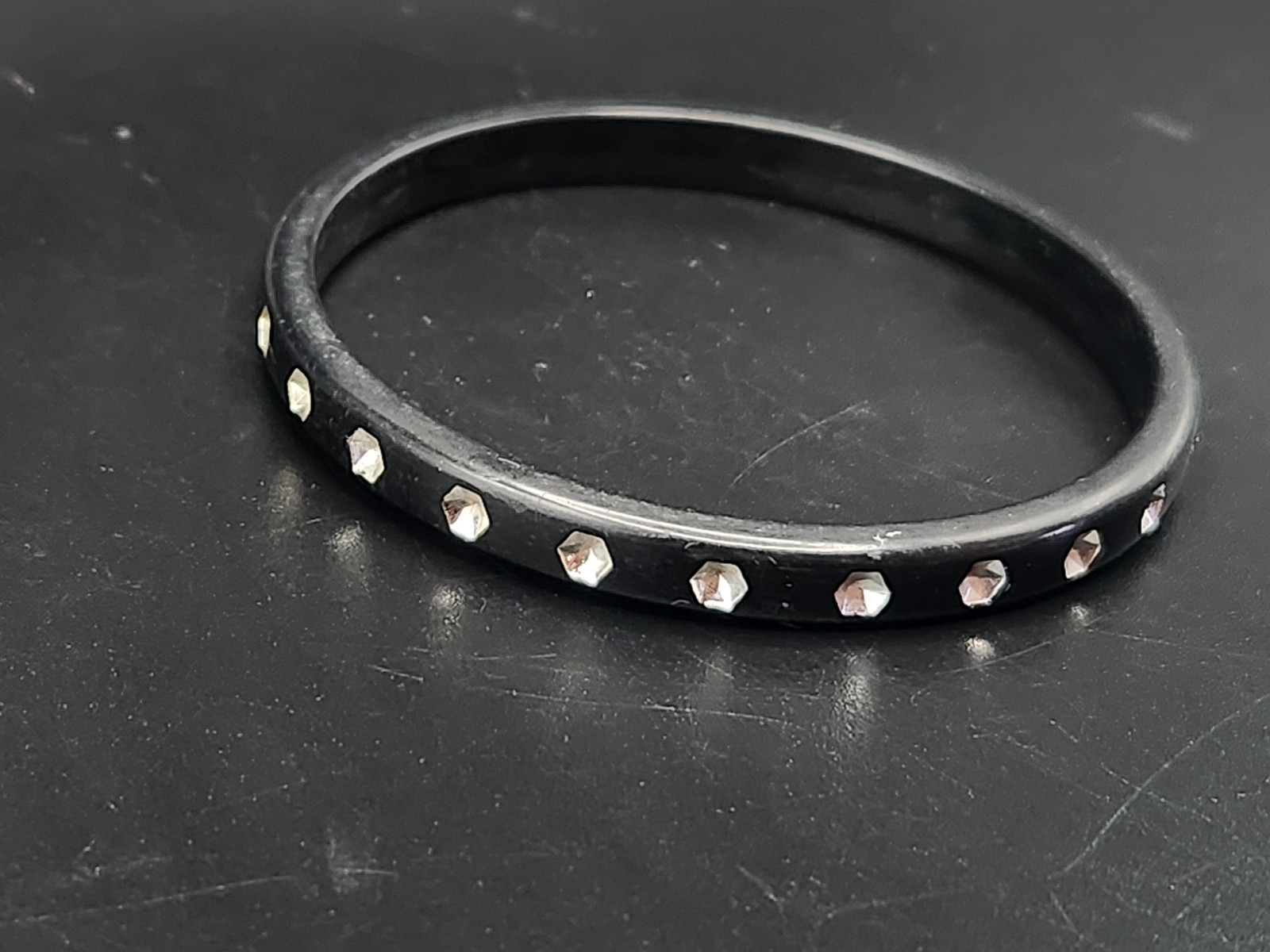 Black Silver Tone Studded Bangle Bracelet Geometric Rivet Design 6.5″ Vintage