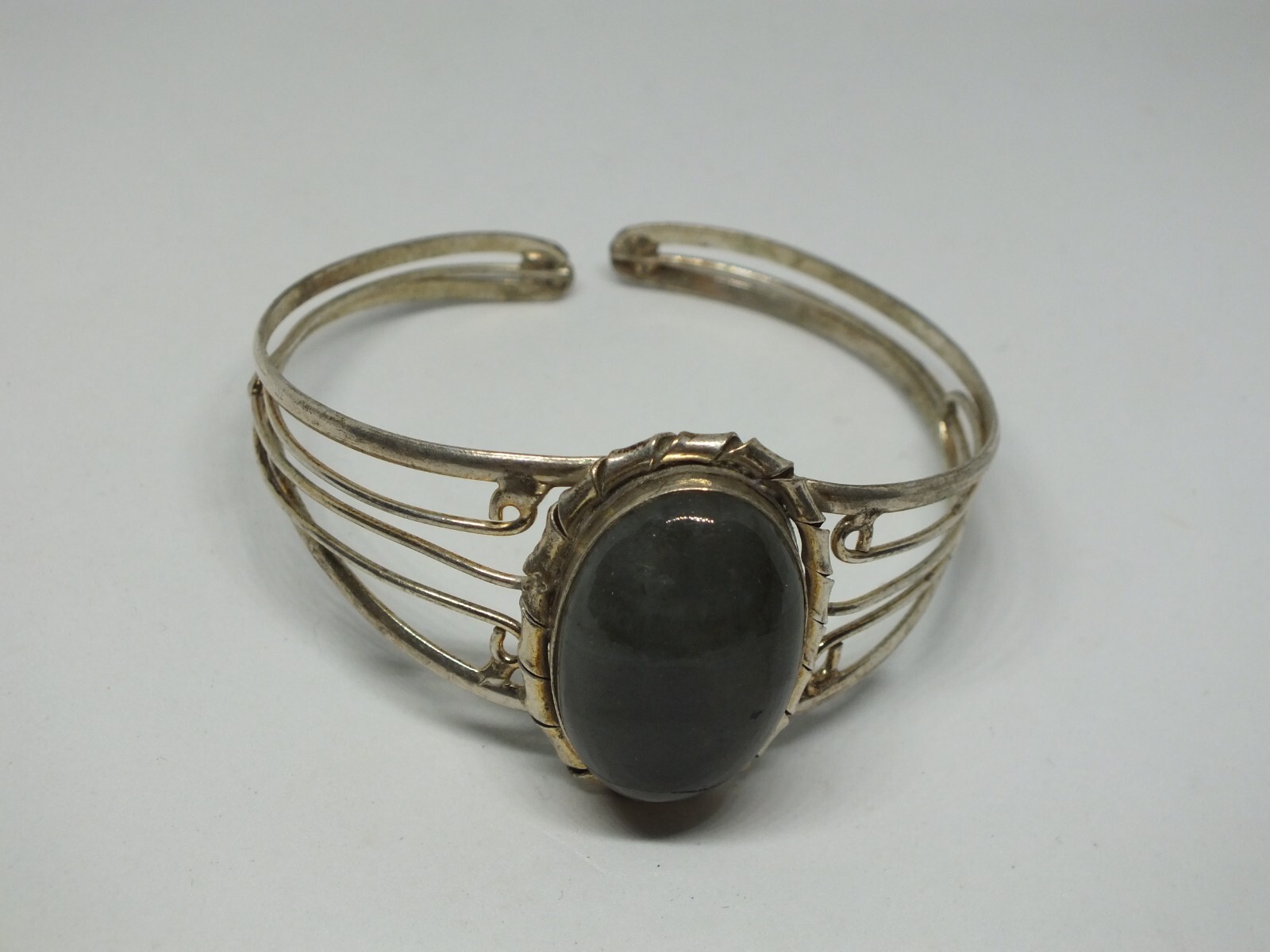 Beautiful Cuff Bracelet Silver Tone Marbled Gray Stone 2 1/2 x 1 3/8 Wide CUTE