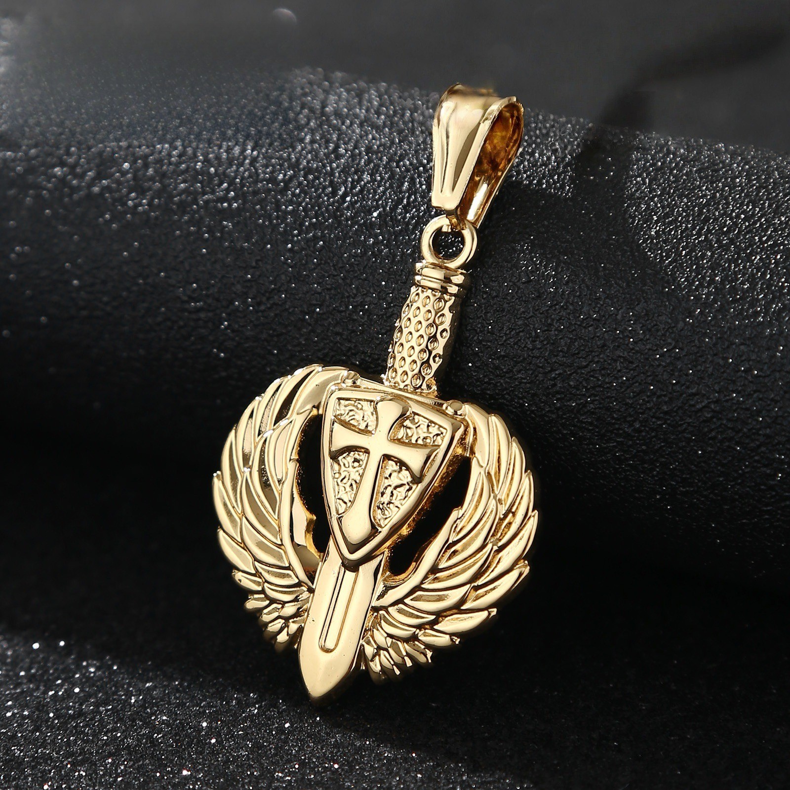 Double Wing Shield Design Symbol Courage Elegant Accessory For Office Gentlemen