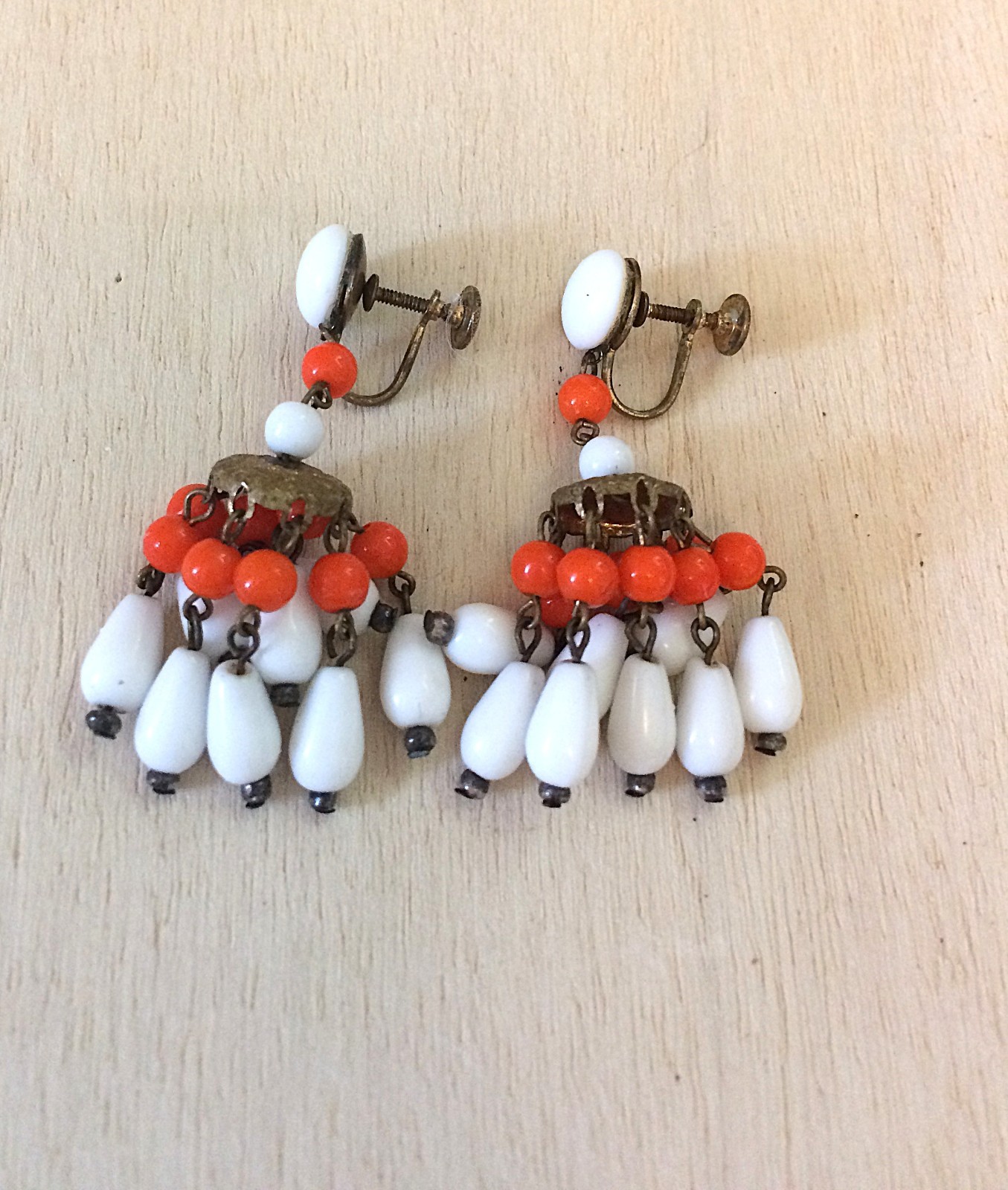 Vintage 1950s White & Orange Beaded Waterfall Chandelier Screw-Back Earrings