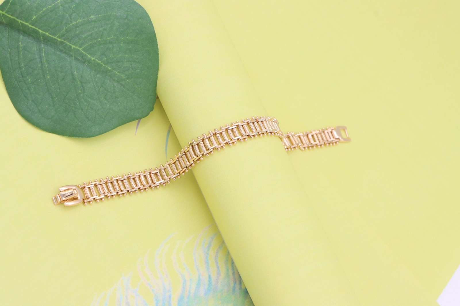 Rose Gold Textured Chain Bracelet in High-Polish Finish, XPBL1146