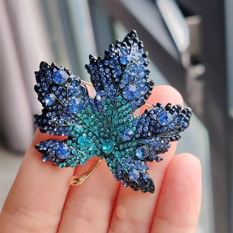 1/2/3/4xVintage Maple Leaf Crystal Corsage Brooch Pin Badge Lapel Women Jewelry