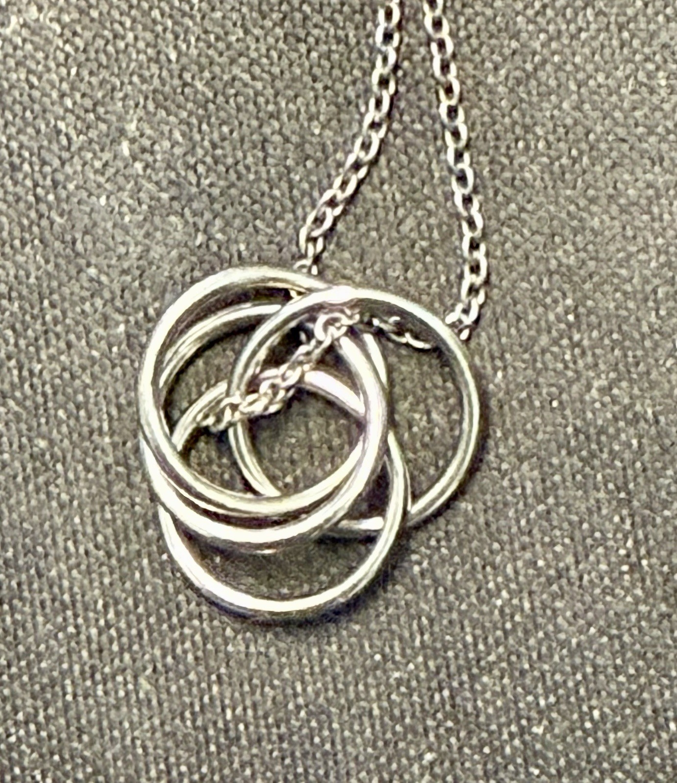 .925 CELTIC KNOT 4 Rings -Silver Pendant Necklace 18″ Chain – Adjustable Length