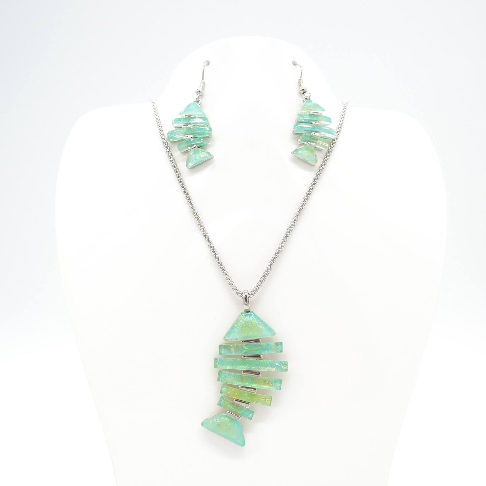 Resin Metal Alloy Fashion Necklace Pendant and Earring Set – Fish Bones