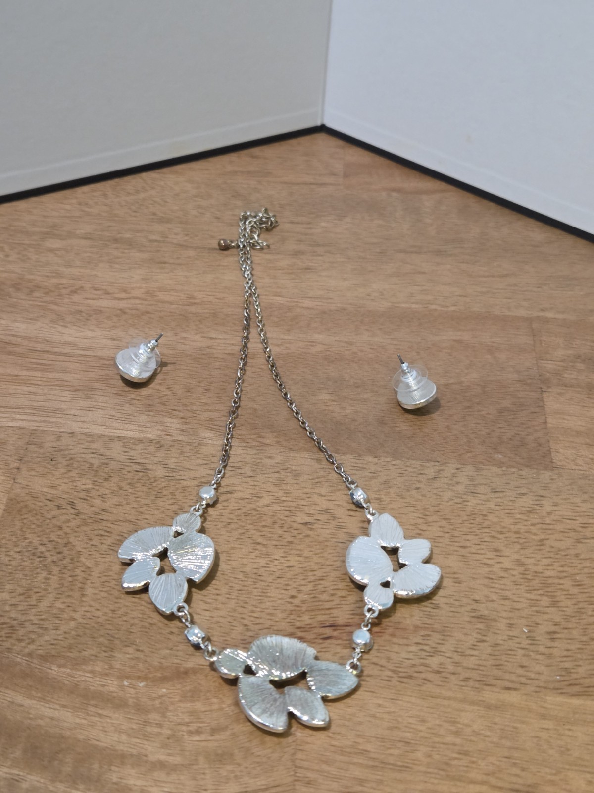 Green Blue Statement Necklace And Earings Set Silverstone Tear Drop Crystals