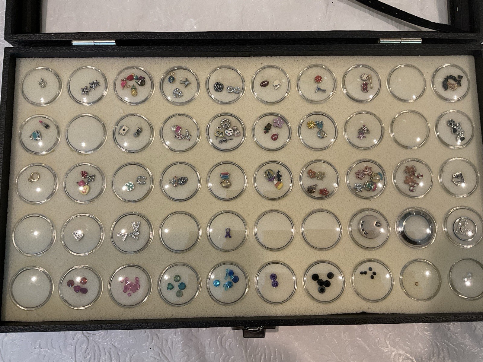 ORIGAMI OWL Lot With Necklace,bracelet,125+charms & gems ,and storage case