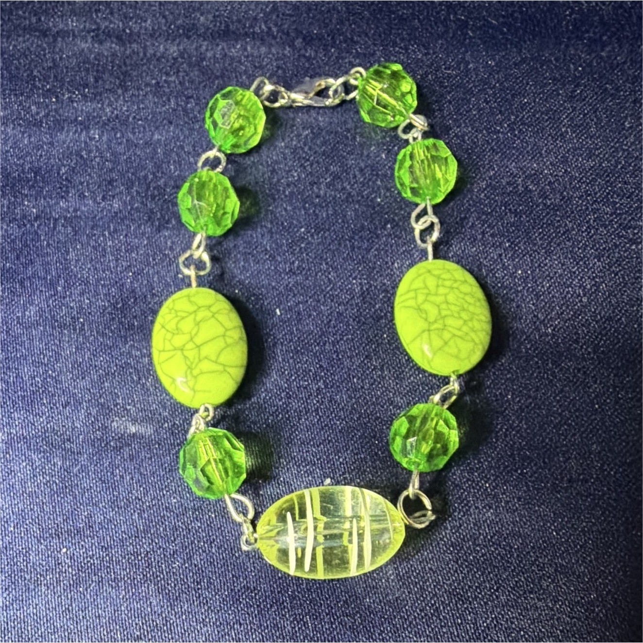 Handmade Green Acrylic Beaded Charm Bracelet Link Chain Lobster Clasp