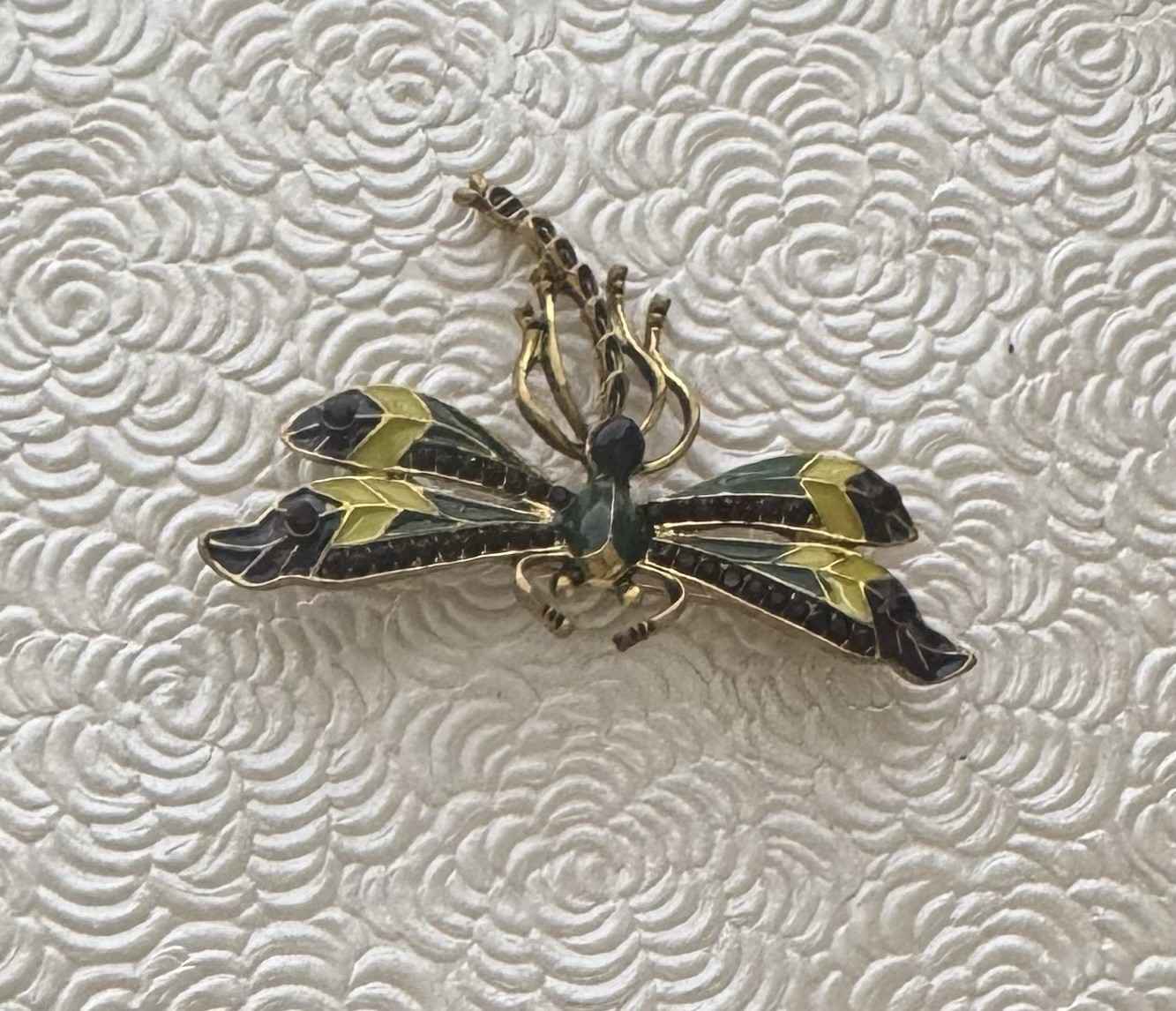 Dragonfly brooch pin / enamel on gold tone metal