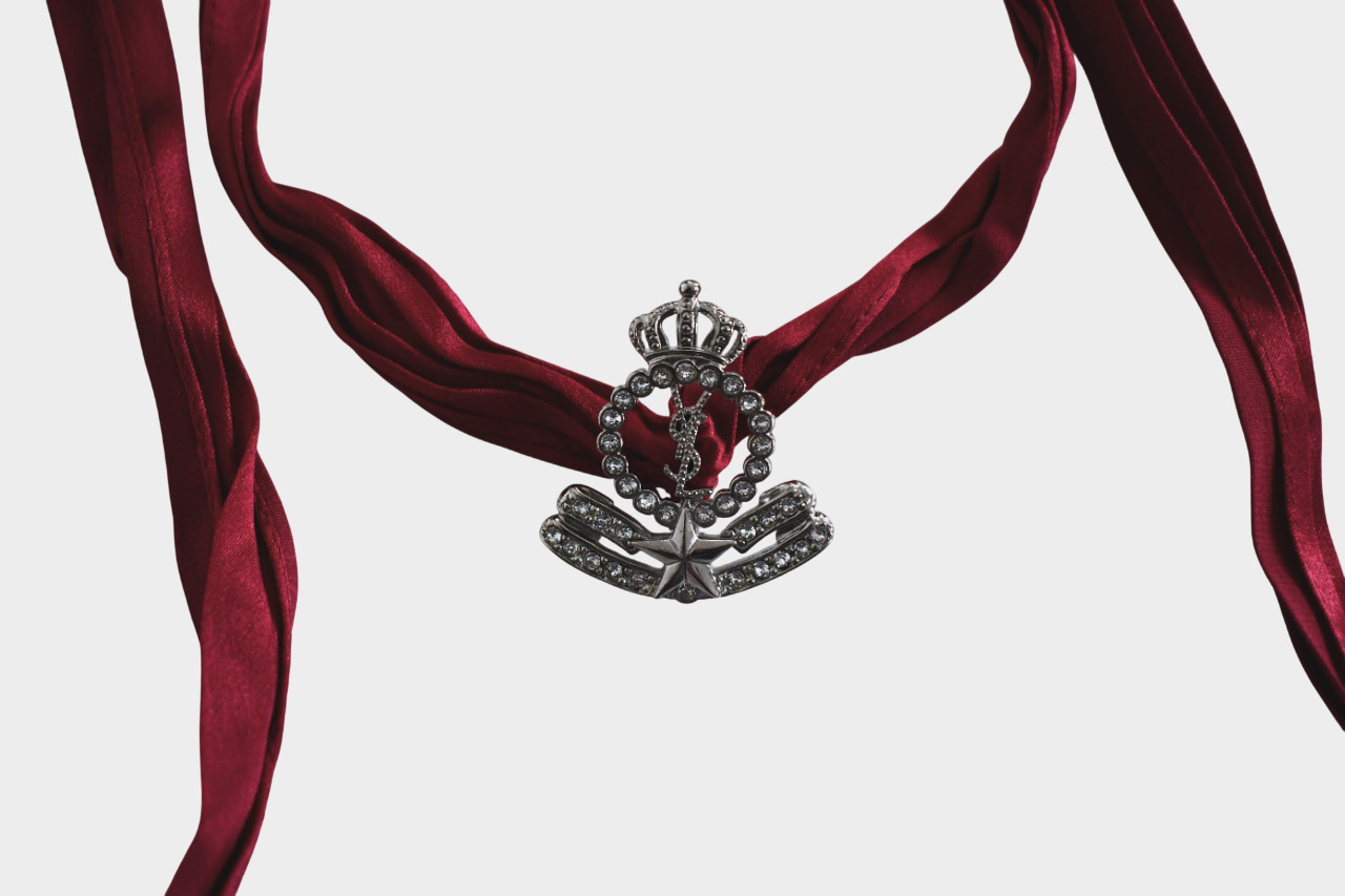 SAINT LAURENT CROWN STAR Interlocking YSL Charm on Silk WRAP CHOKER Necklace