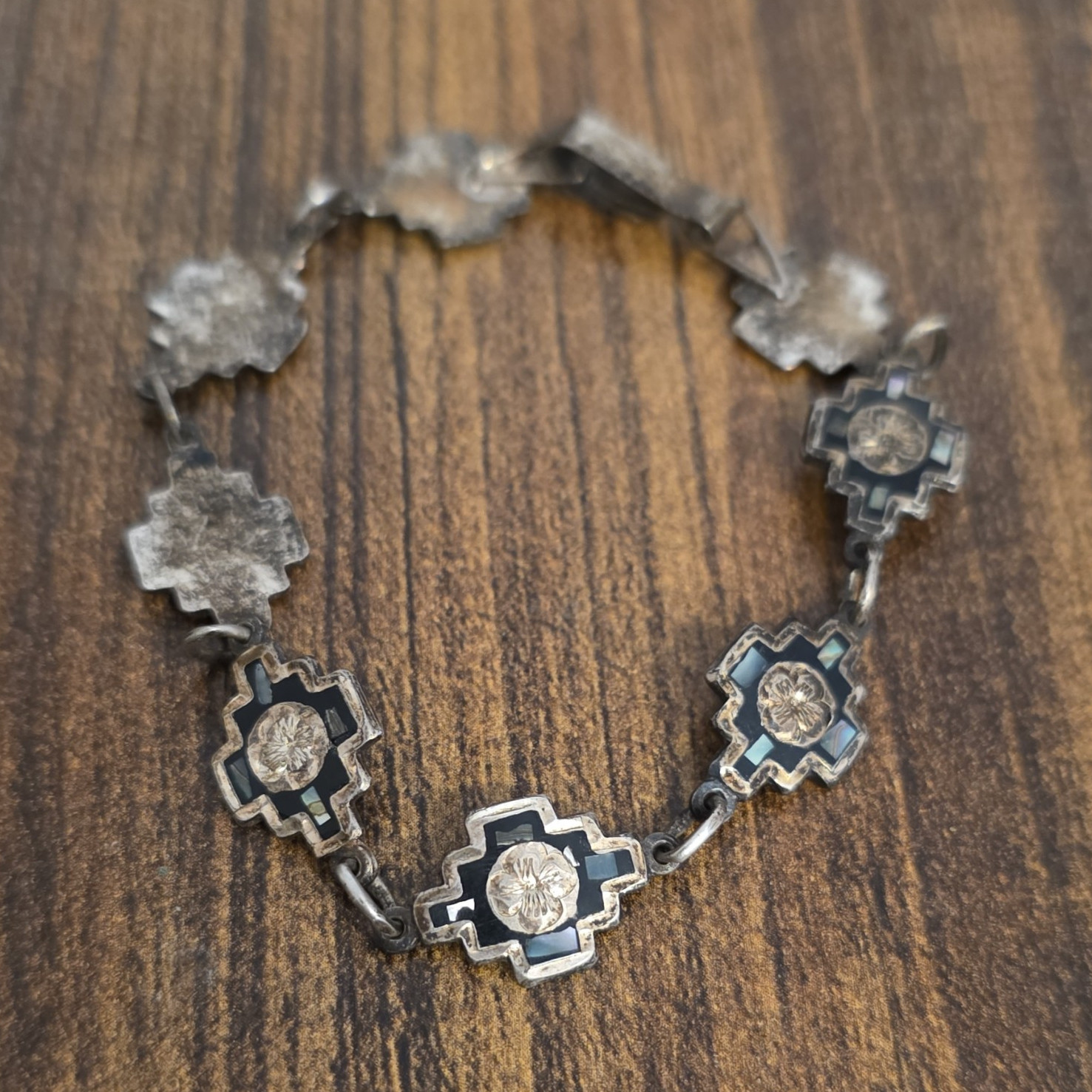 Silver Tone Black Inlay Linked Link Chain Bracelet Panel Design No Stone