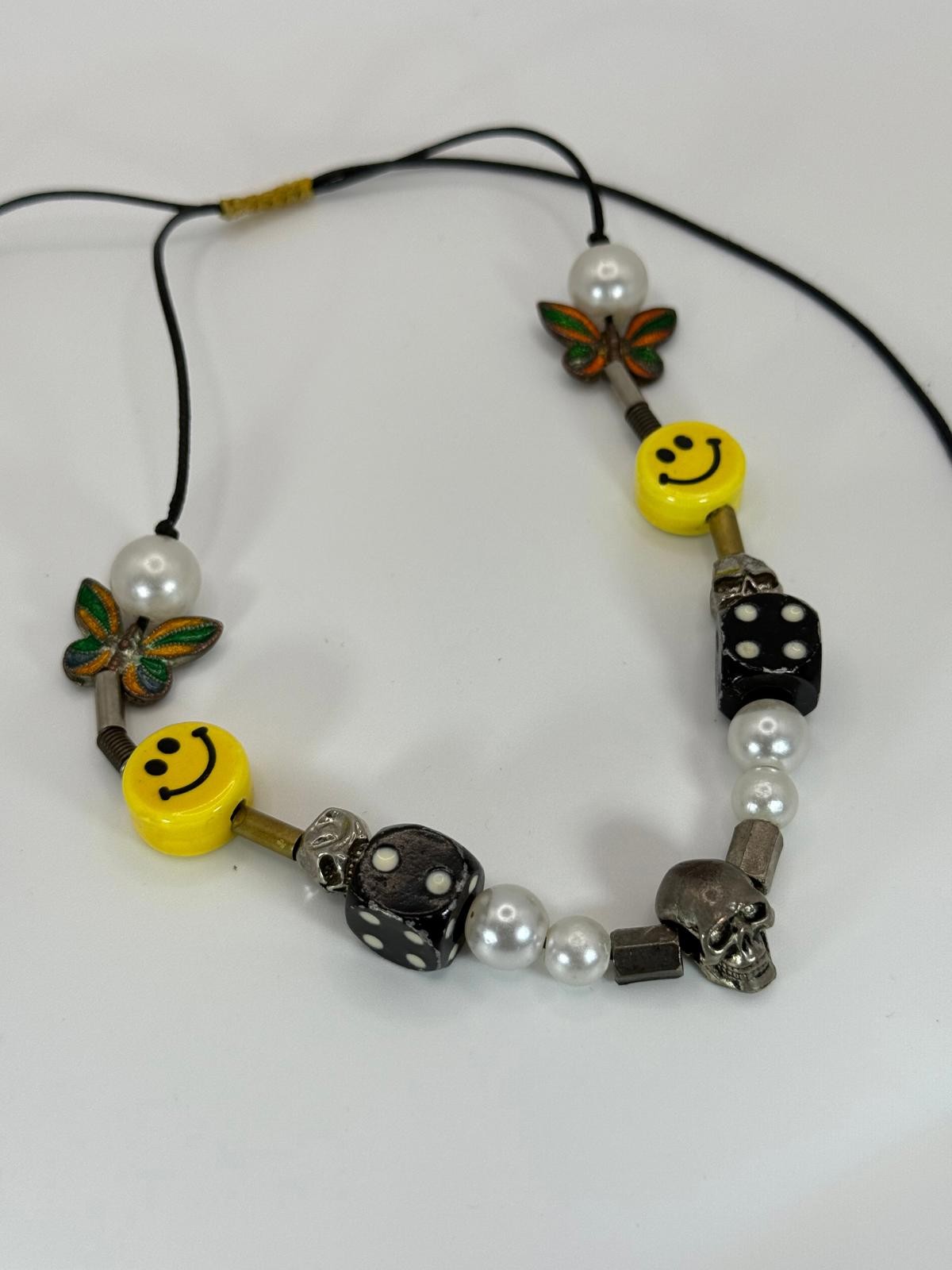 2020’s Evae+Smiley Pearl Necklace