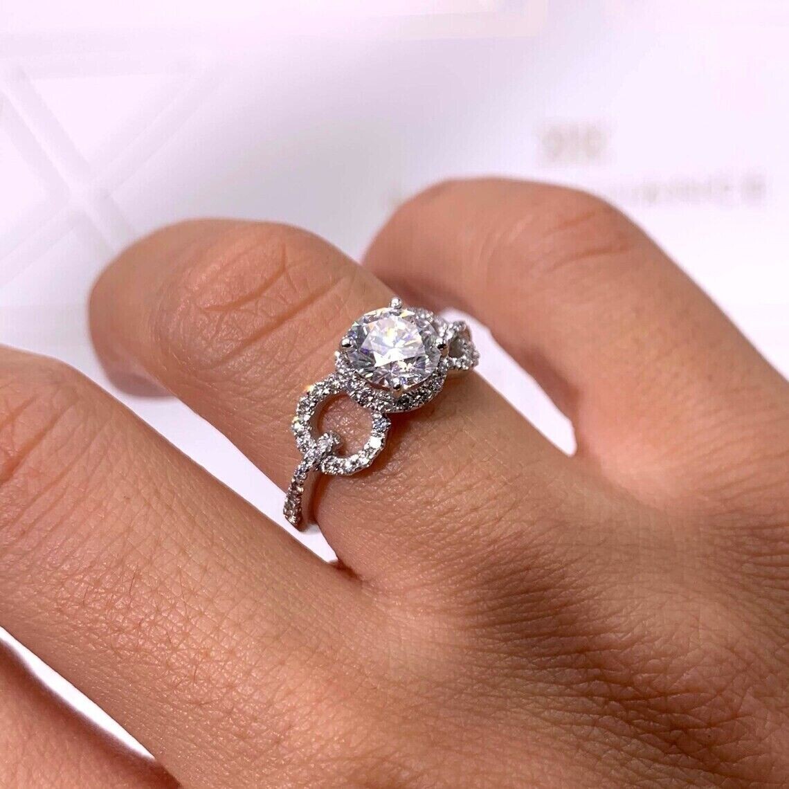 1.50Ct Round Cut Simulated Diamond Pretty Wedding Ring In 14k White Gold Plated