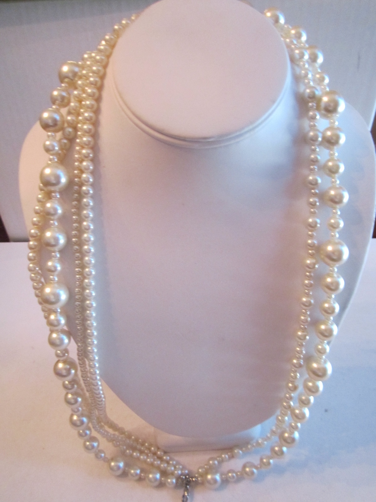 2 MULTI STRAND COSTUME JEWELRY NECKLACES – NICE – TUB PA