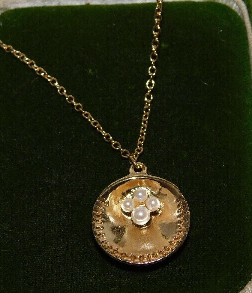 NWT Nautical Clam Sea Shell Charm Faux Pearl Pendant Gold Chain Necklace K4