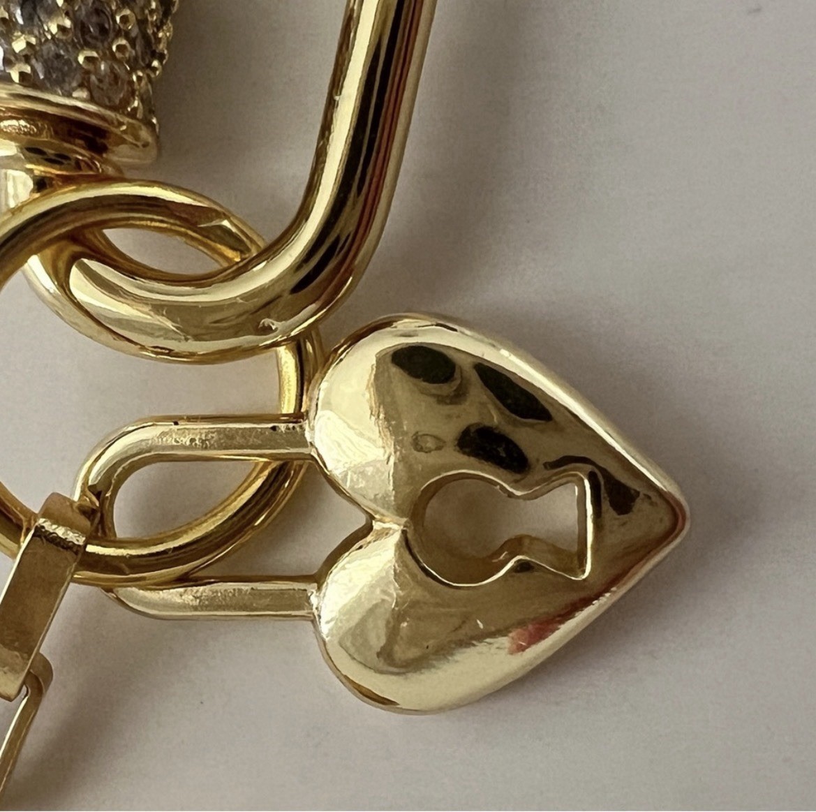 18K Gold Plated Locked Heart Carabiner Necklace Titanium Steal Womens Jewelry