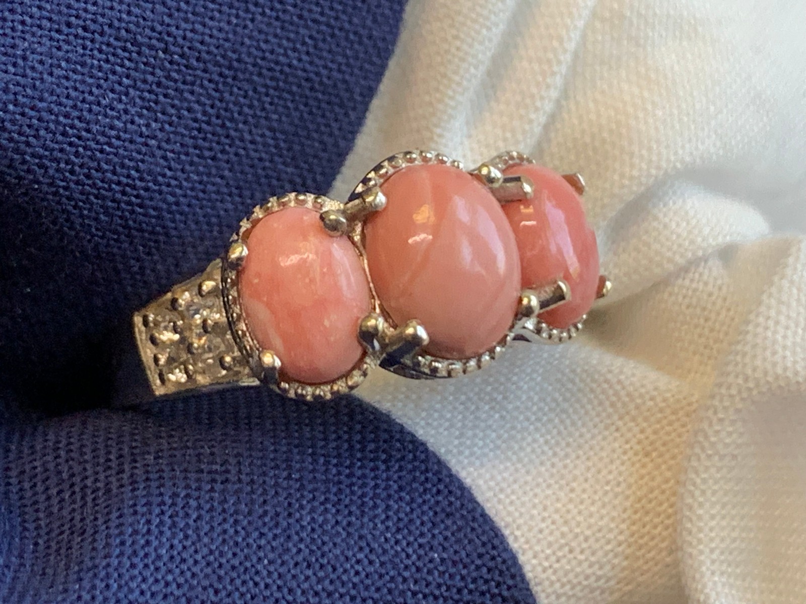 Sterling Silver Ring 3.64g Fine Jewelry Size 8 Band Angel Skin Coral Look *READ*