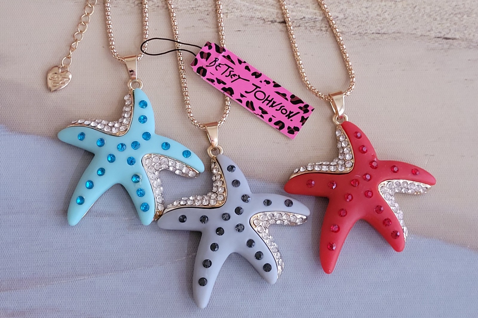 Betsey Johnson Bright RED Acylic/Vinyl Crystal Ocean Starfish Necklace Pendant