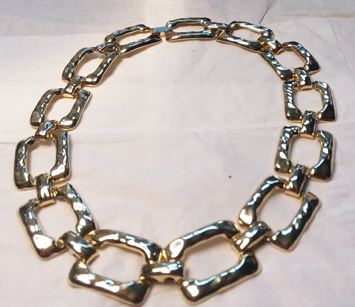 18″x1″ Rectangle Link Gold Tone Necklace 03-01-2026
