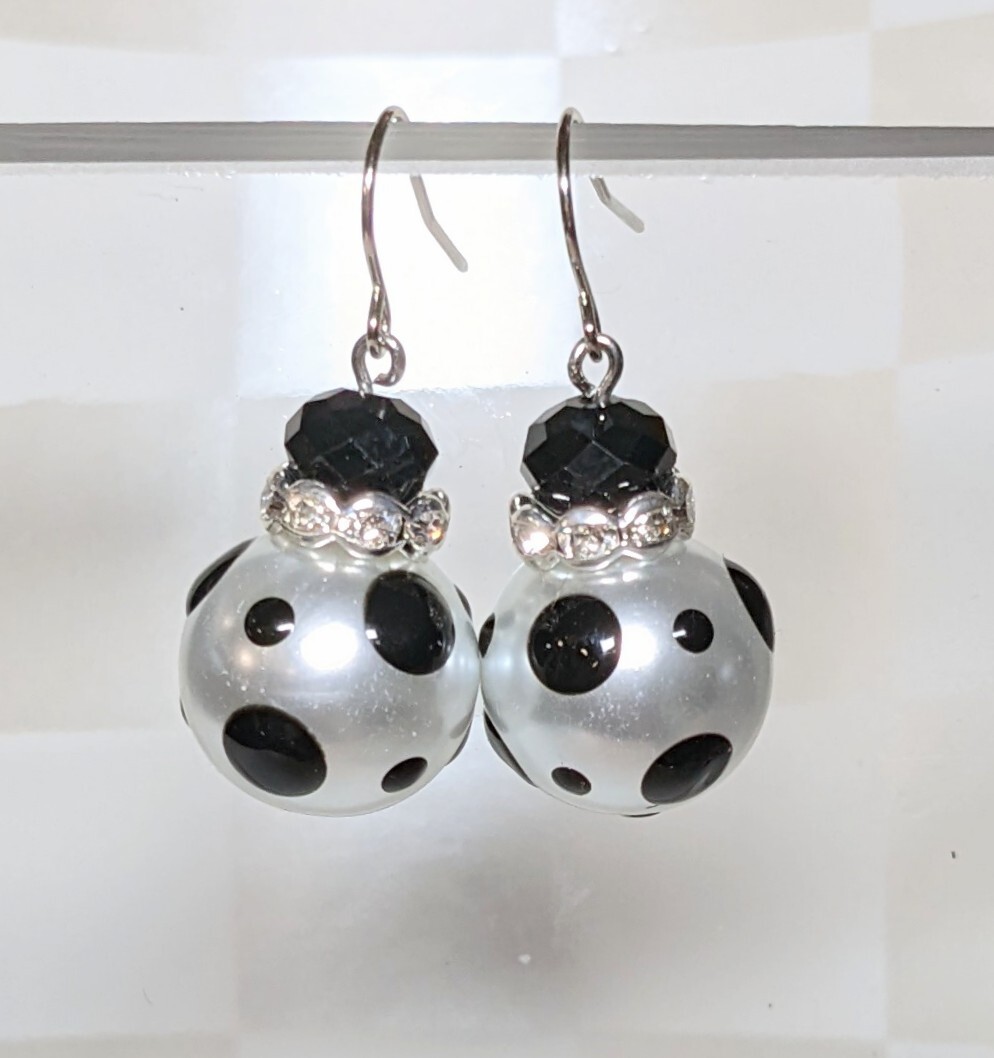 Black and White Polka Dot Earrings Pearl Jewelry Luxi Beaded Dangle Earrings